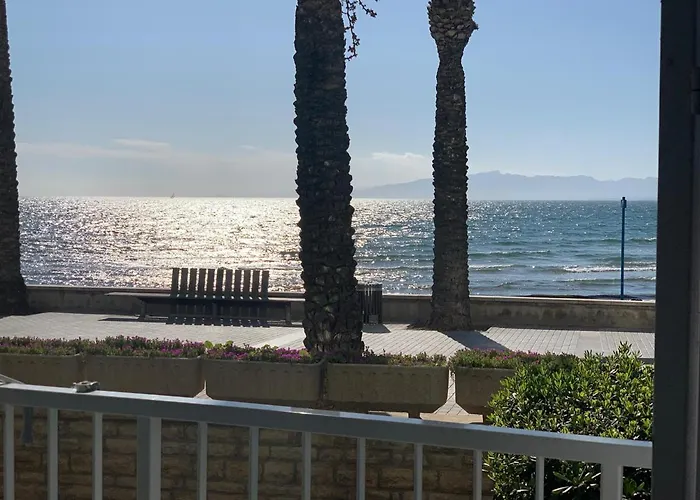 아파트 Horizonte Frontbeach *