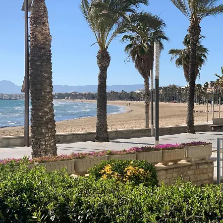 Horizonte Frontbeach Appartamento Salou